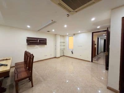 Cho thuê tầng 3 nhà mặt phố nguyễn khắc nhu – ba đình