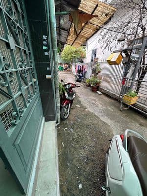Cho thuê nhà nguyên căn C7C Phạm Hùng 12tr