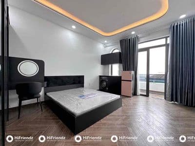 Studio ban công full nội thất ngay vòng xoay phú lâm