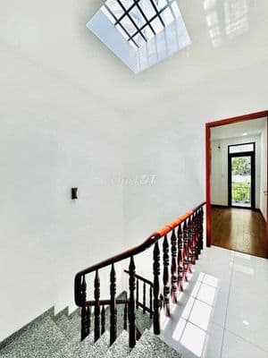 cho thuê nhà mới đẹp gần chợ căn cứ 26 hẻm 214 ng oanh p17 GV 3phòng