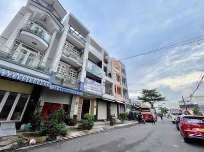 Mặt tiền đường số 17 4x18m cách đường lý chiêu hoàng 20m