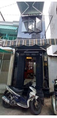 Nhà 2 cửa ra ra vào, mới xây dựng có thể vào ở ngay