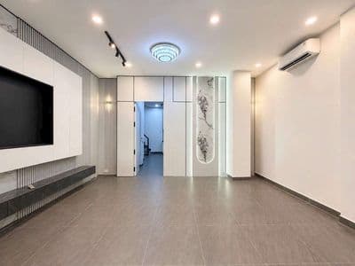 5,85 tỷ - 70m2 (5,2 x 13m) - 4pn - bùi đình túy