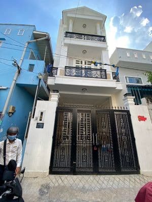 Bán Nhà 3 Tầng - DT 80m2 - Ngang 5m - Sổ Riêng - Gần Chợ Bình Triệu