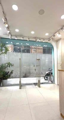 Nhà nguyên căn -Huỳnh Văn Bánh-phù hợp ở+kinh doanh-3 phòng ngủ-4Wc