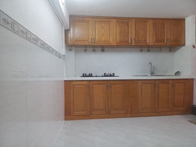 Cho thuê nhà 2PN Quận 5 sạch đẹp gần chợ Hòa Bình