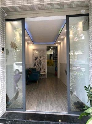 Cho thuê nhà nguyên căn Mặt tiền P5 Q8