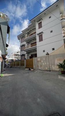 Đất vuông sát phạm văn đồng lê quang định