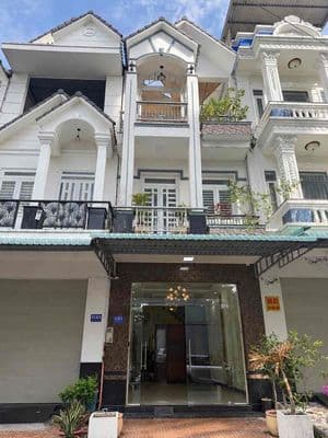 Nhà 4pn 4wc KDC Hưng Phú 1