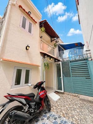 Nhà khu vạn kiếp, ngang 3.7m, 2 tầng 3pn ( pn tầng trệt), nhỉn 4 tỷ tl