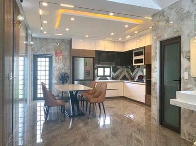 106 cho thuê nhà 3 tầng mặt tiền hòa minh sát biển