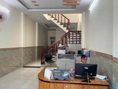 Chủ gửi cho thuê nhà linh Xuân thủ đức tphcm Dt 100m trệt lầu Có 2 ph