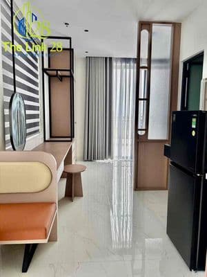 Cho thuê căn hộ 1 phòng ngủ cao cấp. rộng 50m2. Ban công lớn