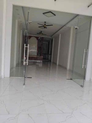 Cho thuê mặt tiền lê thị trung