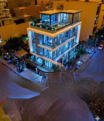 Cho thuê Nhà mặt phố Lê Tấn Toán, 240m2, 4 tầng, hướng Đông