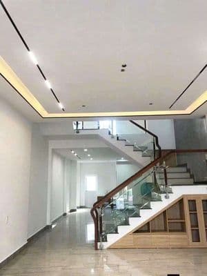 Nhà kiệt ôtô hà huy tập, 3pn có sân xe