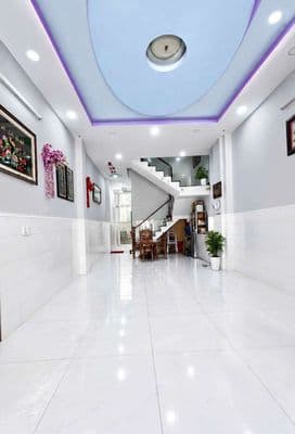 Ngã tư lạc long quân – âu cơ | 5 tầng mà chỉ > 12đ – xem chậm là tiếc!