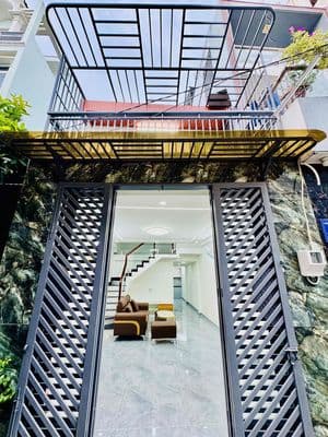 Bán nhà Ngã tư 4 Xã Bình Tân, 4x12m, 3PN, hẻm xe hơi