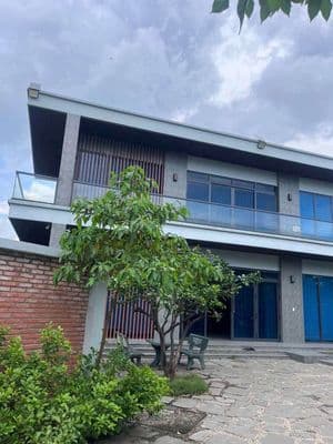 Cho thuê nhà 600m2 làm văn phòng- ngã 6 An Phú