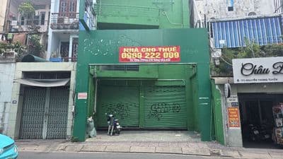 Mặt tiền Nguyễn trọng tuyển 7x24m , nhà 2 lầu