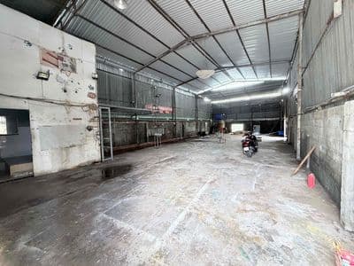 Cho thuê kho 250m2 12tr - xa dân cư - làm đa ngành - đường lớn