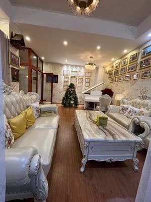 Cho thuê nhà liền kề 129 Trương Định -90m2- 5 tầng - ô tô đỗ cửa