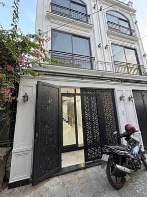 Nhà mới xây ngay vạn phúc hẻm 520 ql13 hiệp bình phước nhà 4pn 5wc ở