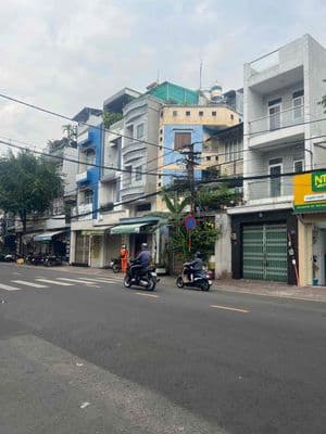 NC 4 tầng mặt tiền kinh doanh