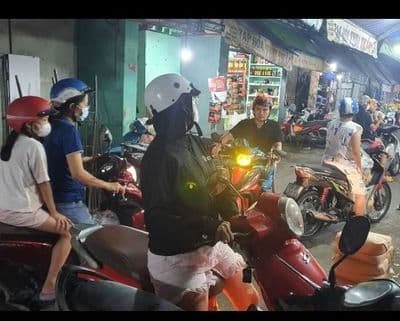 Mặt tiền chợ