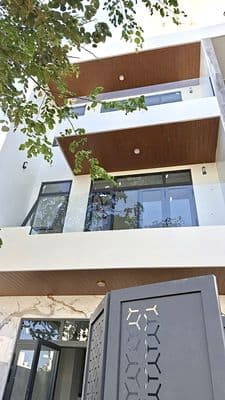 Nhà mới xây khu đô thị phước long - 6 phòng ngủ - có nội thất