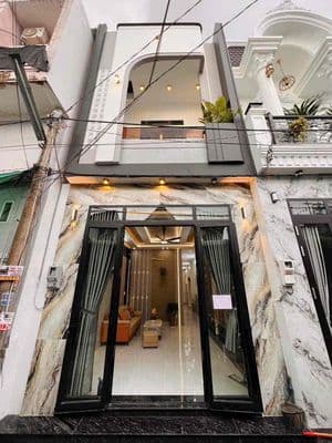 Nhà lầu 3 phòng ngủ lộ ô tô gần đại học y dược