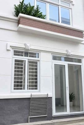 Nhà 1 trệt 1 lầu thích hợp vừa ở vừa kinh doanh
