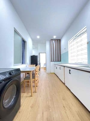 Căn hộ 2 phòng ngủ full nội thất máy giặt riêng rộng rãi thoáng mát