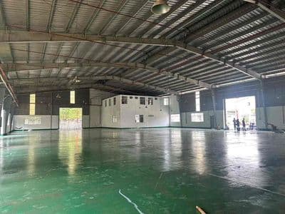 Kho xưởng đẹp + vp( 800m2 ) container