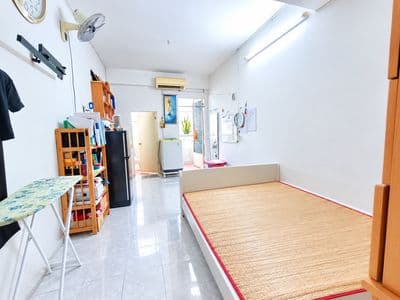 Cho thuê căn hộ chung cư Phan xích Long 1 phòng lầu 6