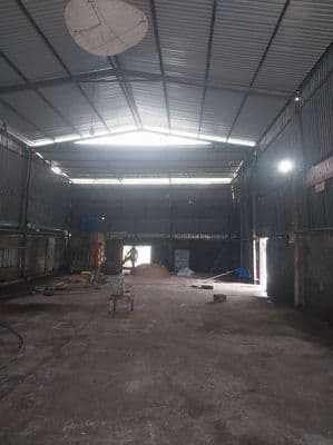 cần cho thuê xưởng xuân Thới Sơn.DT 10 x24 giá 12 triệu xe tải lớn
