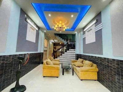 cho thuê nhà nc 4pn 5wc hẻm 1/ guyễn Oanh p17 ngay trung tâm
