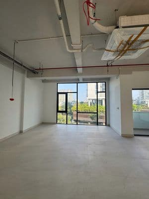 Cho Thuê Tòa Nhà MT Nguyễn Văn Hưởng 12x20 Hầm 6 Tầng TM Suốt Mới Q2