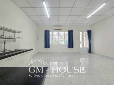 Căn hộ 30m2 ban công lớn ngay Ngô Tất Tố