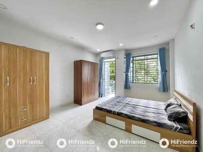 Trống sẵn phòng studio bancol - cửa sổ - gần đh văn hiến - q11 - q10