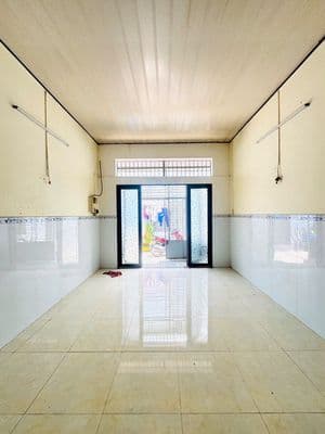 Cho thuê nhà đường vườn lài phường phú thọ hoà 4 x 15 m : 2 pn