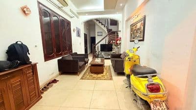 Nhà gần Hồ Võ Thị Sáu,Thanh Nhàn 55m2x3t,ô tô đỗ cửa .Tiện kd, vp, ở .