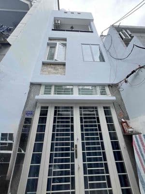 32m2(3.2x10), đúc 5 tầng, Võ Văn Kiệt Q1, hẻm 3m thông THĐ