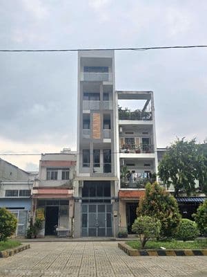 Cho thuê Toà nhà MT Hiền Vương- Tân Phú.Dt 4x20- Đúc 6 tầng- THANG MÁY