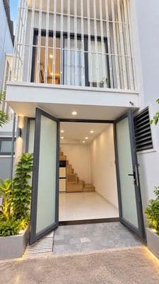 Bán căn nhà vị trí siêu đẹp - 2 tầng - bình thạnh - không qh