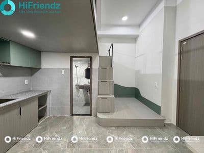 Duplex Ban Công,Full Nội Thất, ngay Ngã Tư Thủ Đức,Gần Lê Văn Việt
