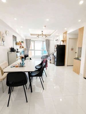 Cho thuê căn hộ 2PN Full nội thất Cosmo mặt tiền nguyễn thị thập