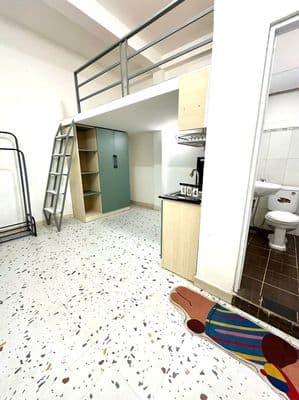 Duplex đầy đủ nội thất ngay trung tâm q1