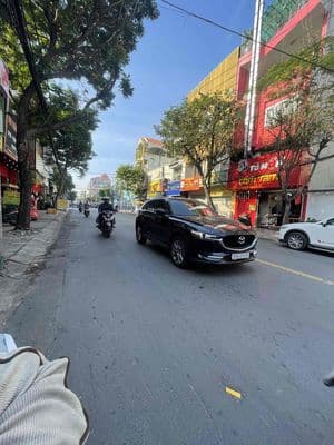 116m2(5x23)Nhà MẶT TIỀN 3 tầng 5PN đường 10m CÓ LỀ khu vip Bàu Cát