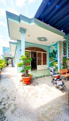 300m2 bán rẻ nhà tân hòa, sổ thổ cư đường oto, sân oto, gần nhà thờ